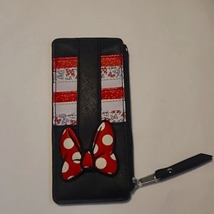 Disney parks.  Size: medium